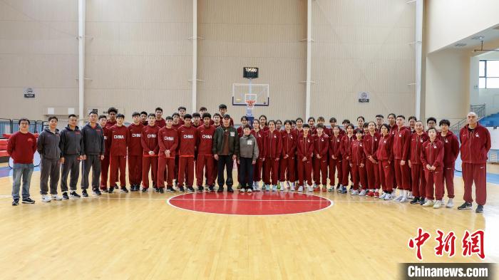 名人堂在行动走进中国篮球U18国青队：以历史传