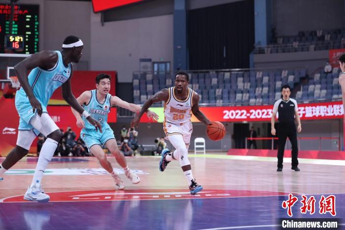 末节37-22大逆转！山西103-102险胜青岛夺取新赛季