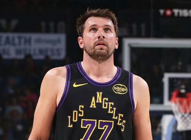 东契奇64场难进最佳阵容，