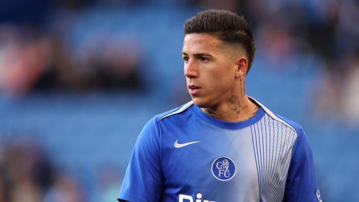 恩佐转会曼城引热议，切尔西续约陷入僵局